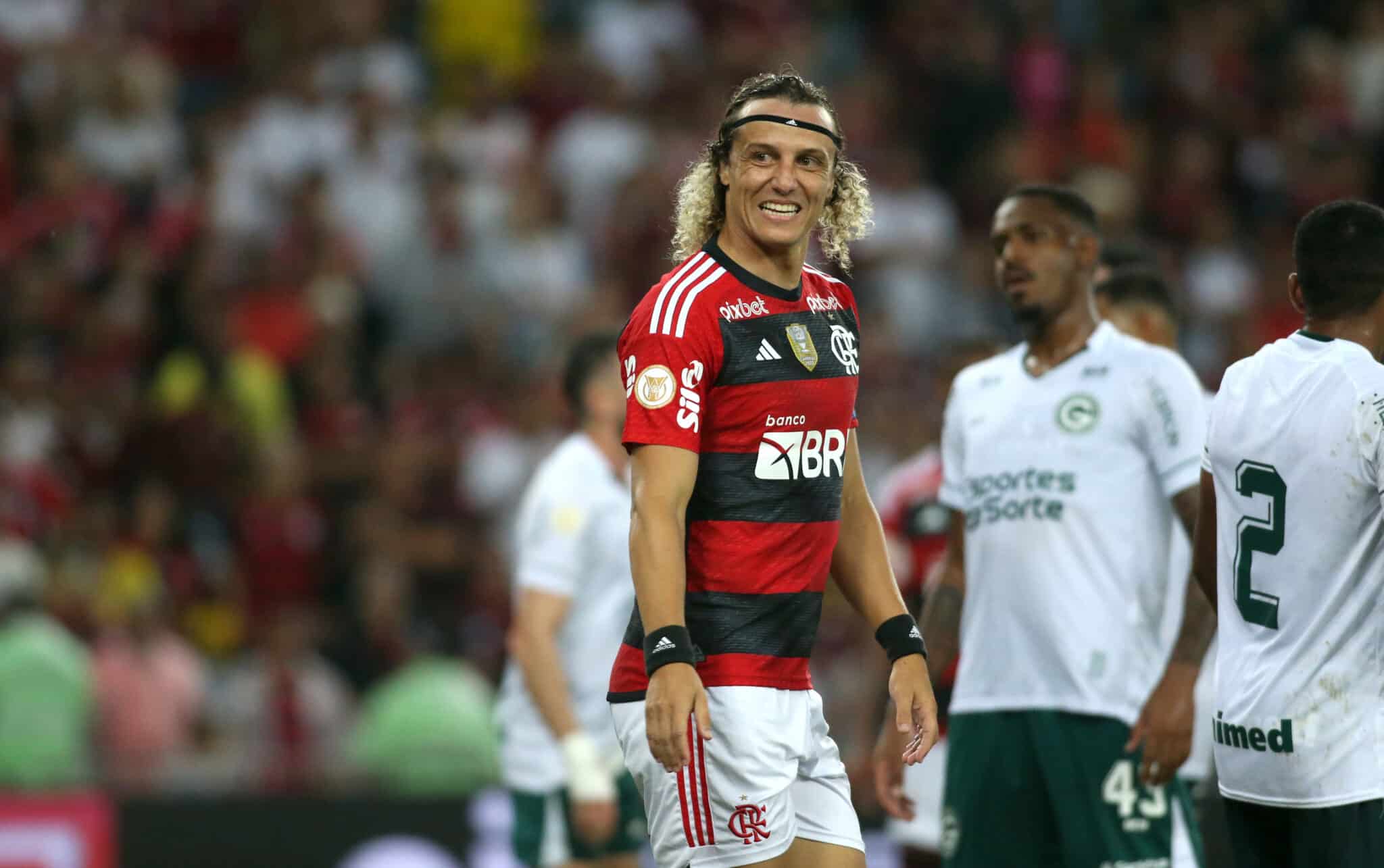 Flamengo confirma que David Luiz n&atilde;o tem fratura no tornozelo