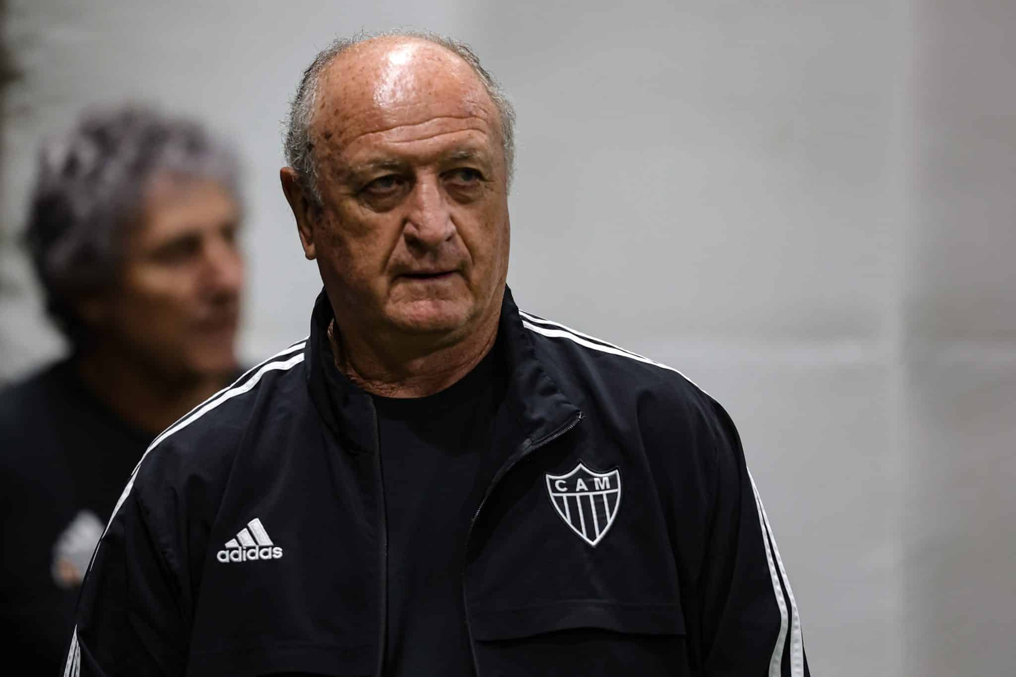 &ldquo;Fora Felip&atilde;o&rdquo;: t&eacute;cnico vira alvo da torcida ap&oacute;s derrota inesperada do Atl&eacute;tico-MG