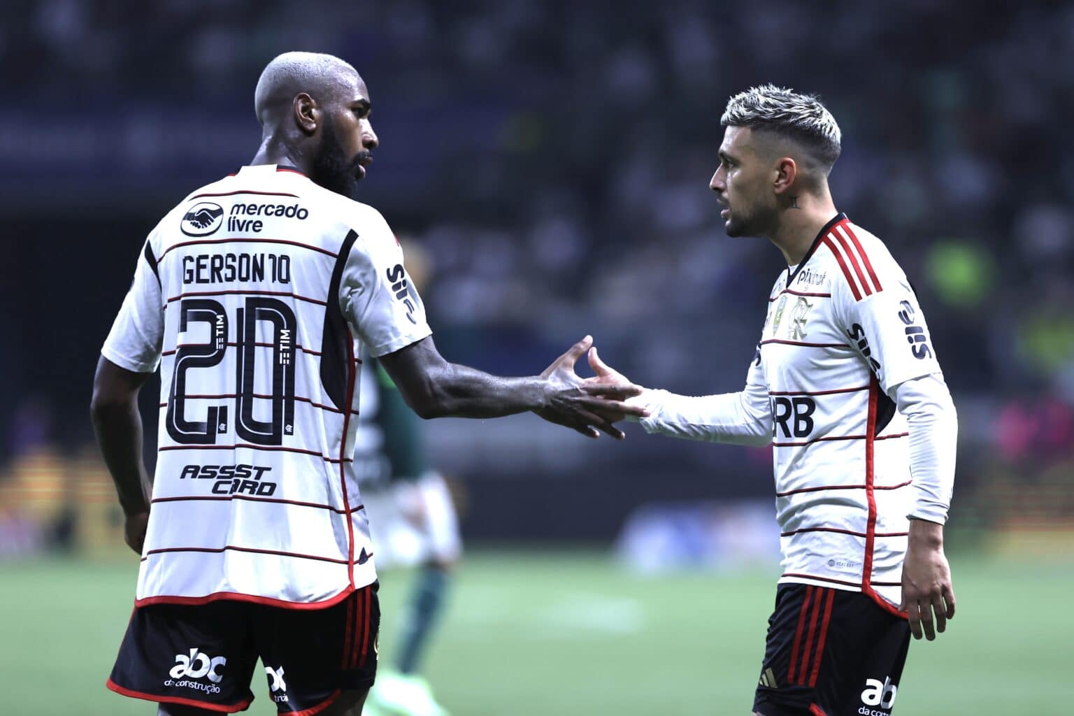 Flamengo: Tite ter&aacute; dois refor&ccedil;os de sele&ccedil;&atilde;o em estreia contra Cruzeiro