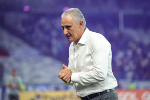 Corintianos &lsquo;esnobam&rsquo; encontro de Tite com jogadores do atual elenco: &ldquo;E da&iacute;?&rdquo;