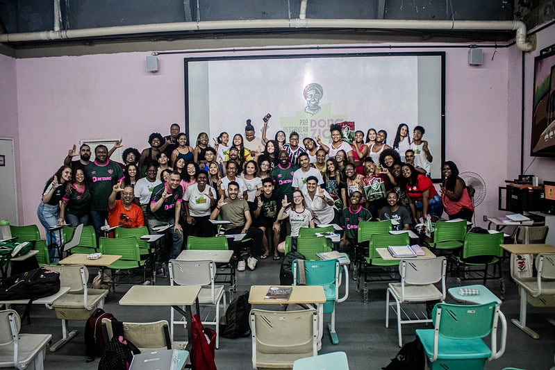 Fluminense leva Cartola e Chico Guanabara de volta à Mangueira em aulão para pré-vestibular social