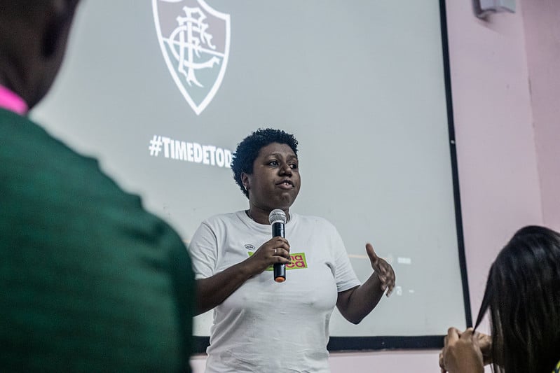 A professora Layla Silva ministrou aul&atilde;o do Fluminense no pr&eacute;-vestibular social da Mangueira - Foto: Marina Garcia/Fluminense FC